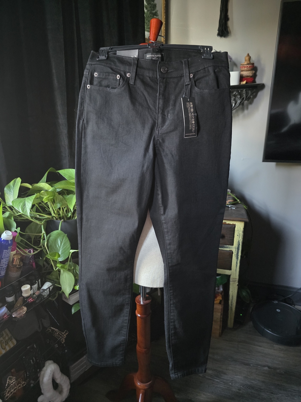 Banana Republic Women's Black Slim Straight Jeans